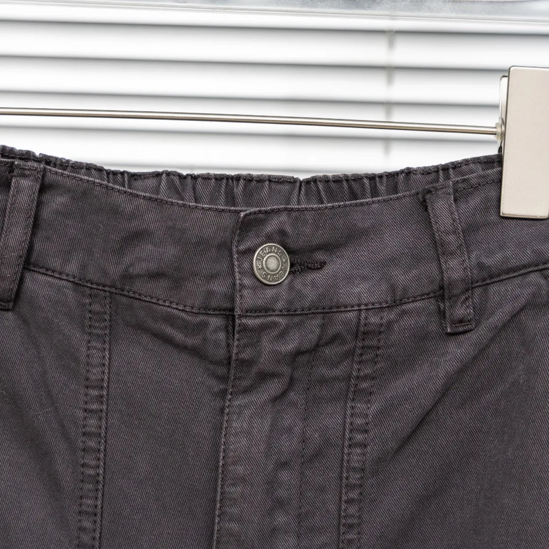 P340 top version (different currencies) Style: Stone Island STONE LSLAND washed and distressed multi-pocket functional trousers Color: Picture color Size: M-XXXL Fabric: Workwear Accessories: Full set of customized accessories No gender distinction, same style for men and women